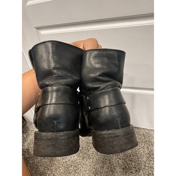 Frye Veronica Harness Short Bootie Black Soft Tumbled Leather Size 7B - Picture 6 of 8
